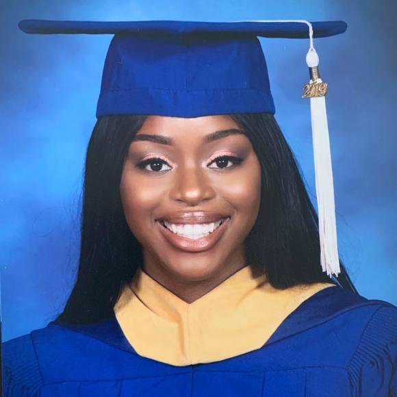 Meet your Posher, Ogechi - Picture 1 of 1